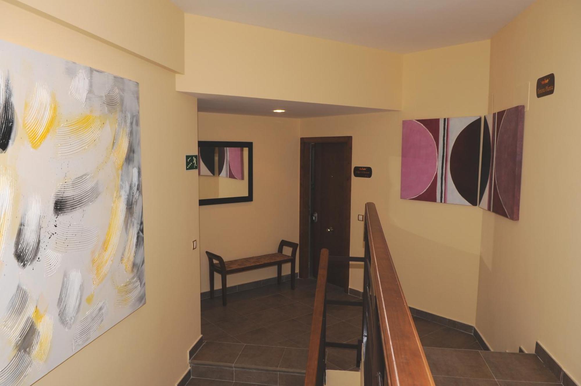 Edificio Reyes Διαμέρισμα La Adrada Εξωτερικό φωτογραφία